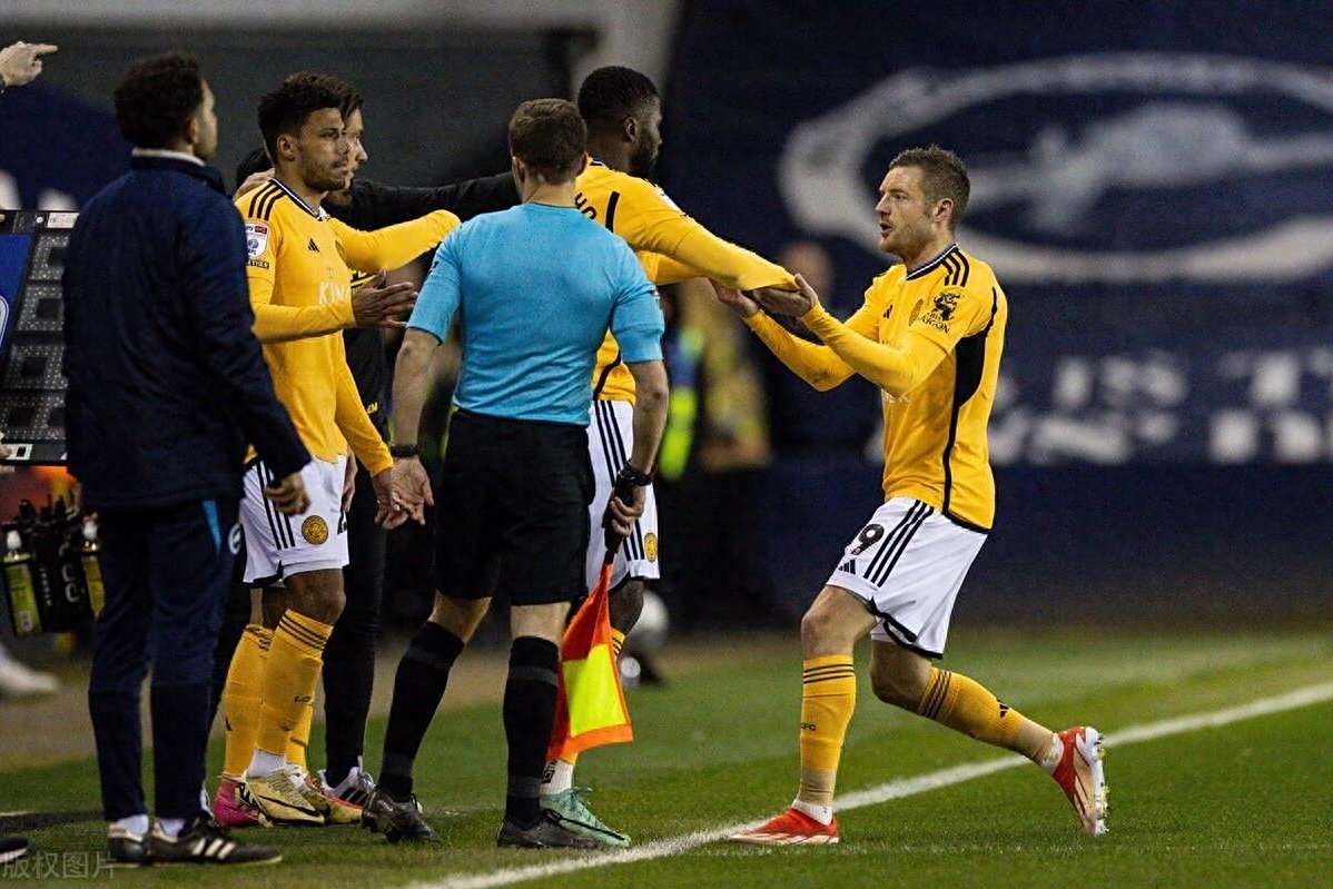 扑克游戏-世预赛日本球迷